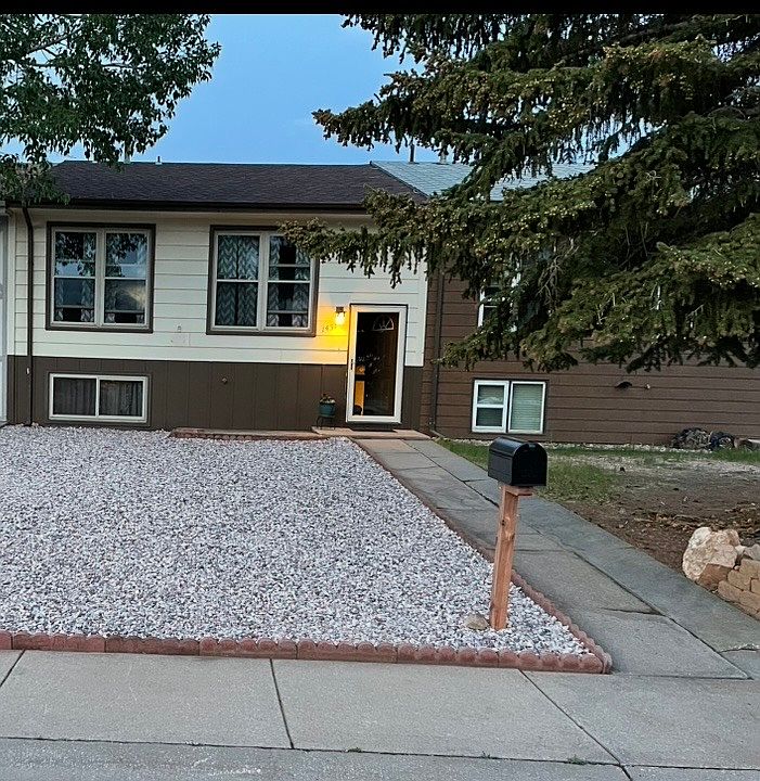1st image of 1451 N 17th St