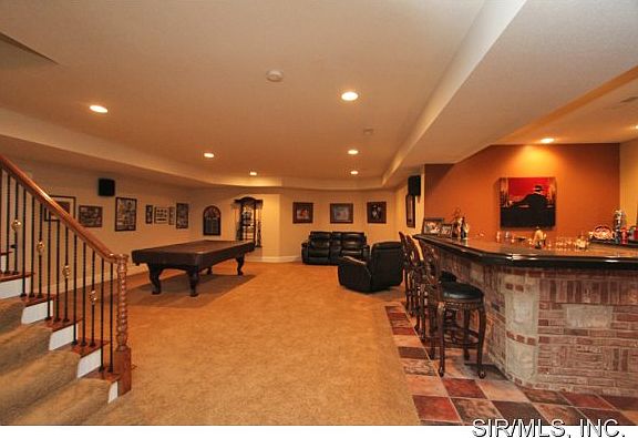 2nd image of 9 Coleridge Dr