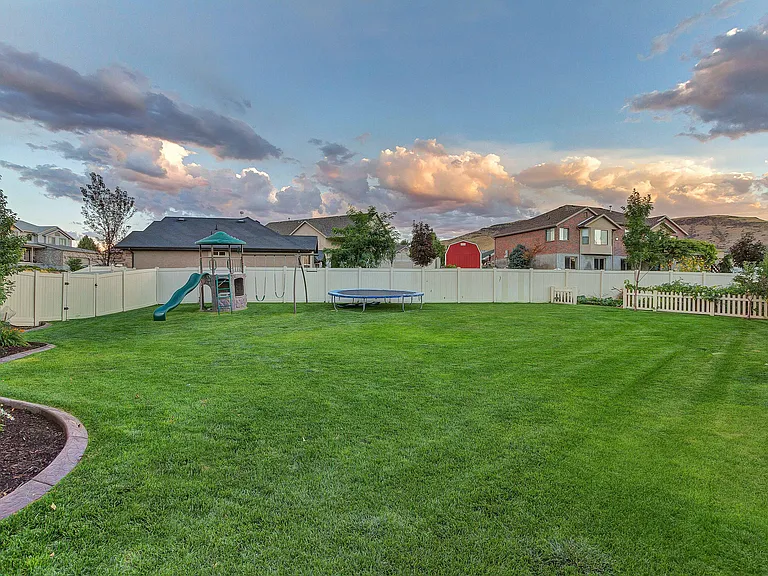 13866 S Markham Peak Cir — Photo 24