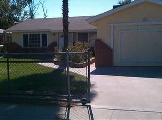 902 Quince St, Mendota, CA 93640