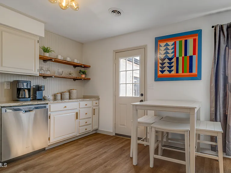 109 Mayfield Dr #2 — Photo 10