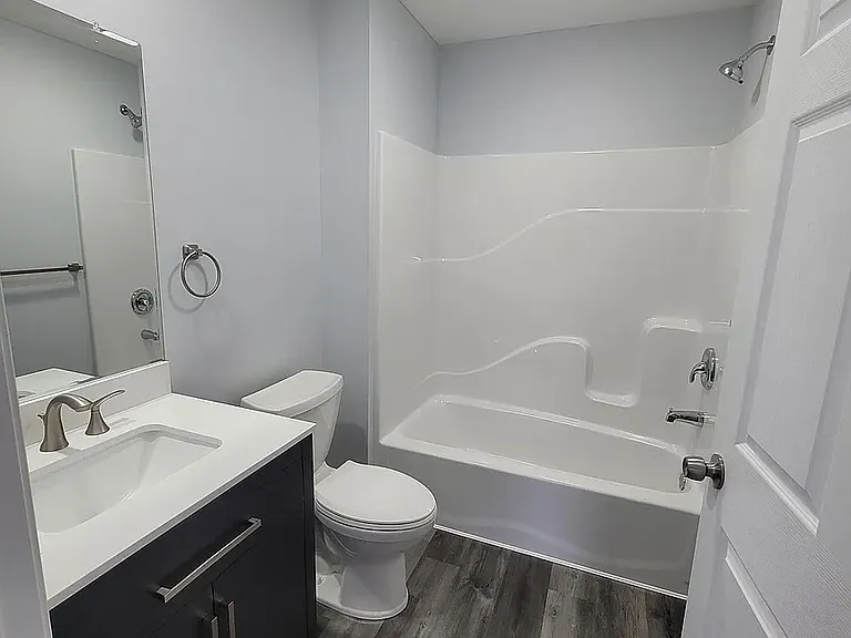 129 N Pearl St #B-2 — Photo 17