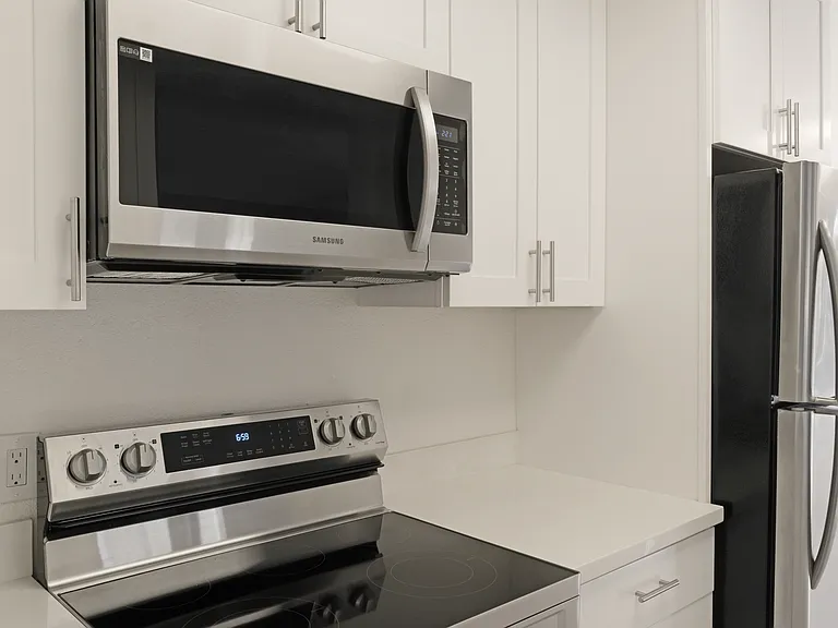 695 Bristol Dr #182 — Photo 8