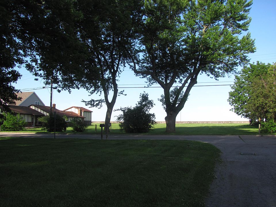Street view facing the Lake