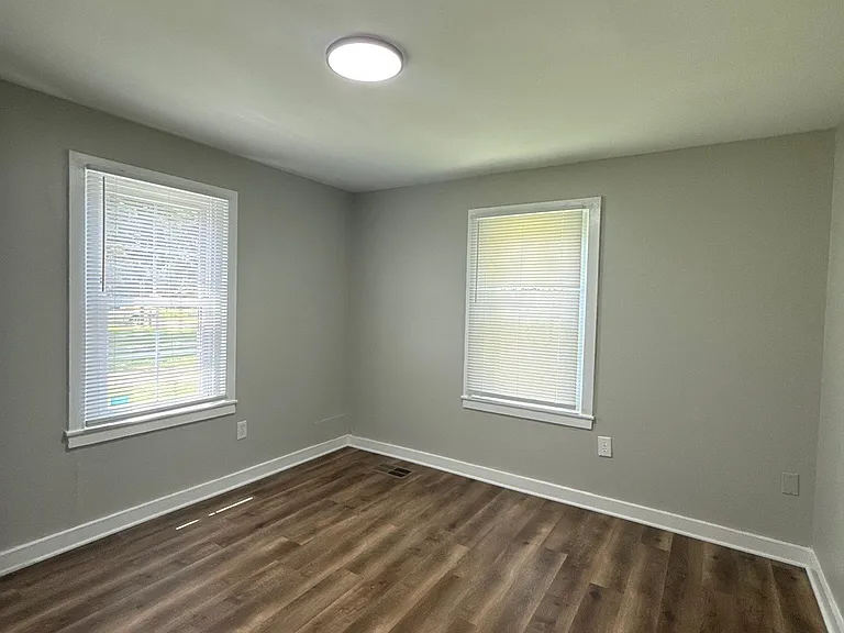 55 Adkins Cir — Photo 8