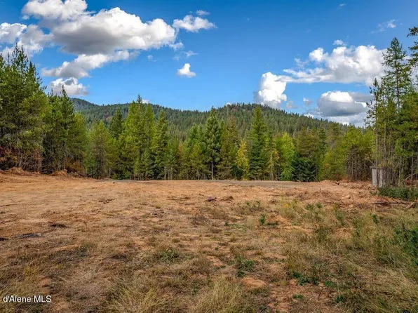 10464 W Thompson Rd, Coeur D Alene, ID 83814