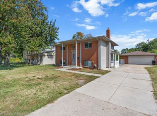 34134 Dequindre Rd, Sterling Heights, MI 48310