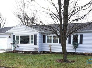 303 Elizabeth Ave, Findlay, OH 45840