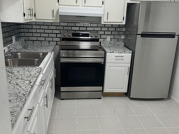 4th image of 11905 NE 2nd Ave #C-201