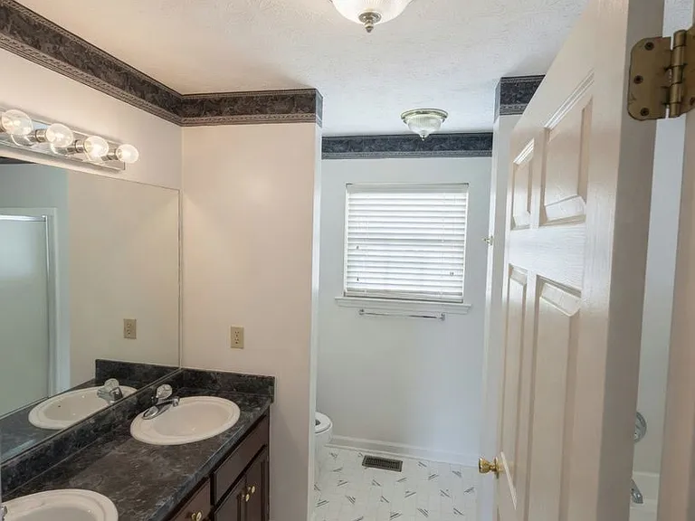 116 Edgeview Dr — Photo 17