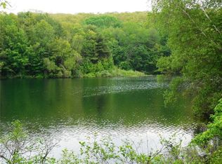 Training Hill Rd, Middletown, CT 06457