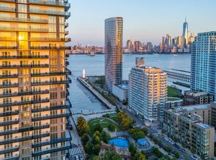 121 Town Square Pl #814, Jersey City, NJ 07310