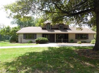 6005 Quercus Grove Rd, Edwardsville, IL 62025