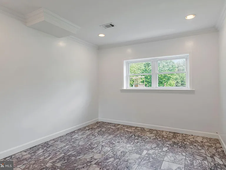 11325 Bacon Race Rd — Photo 42