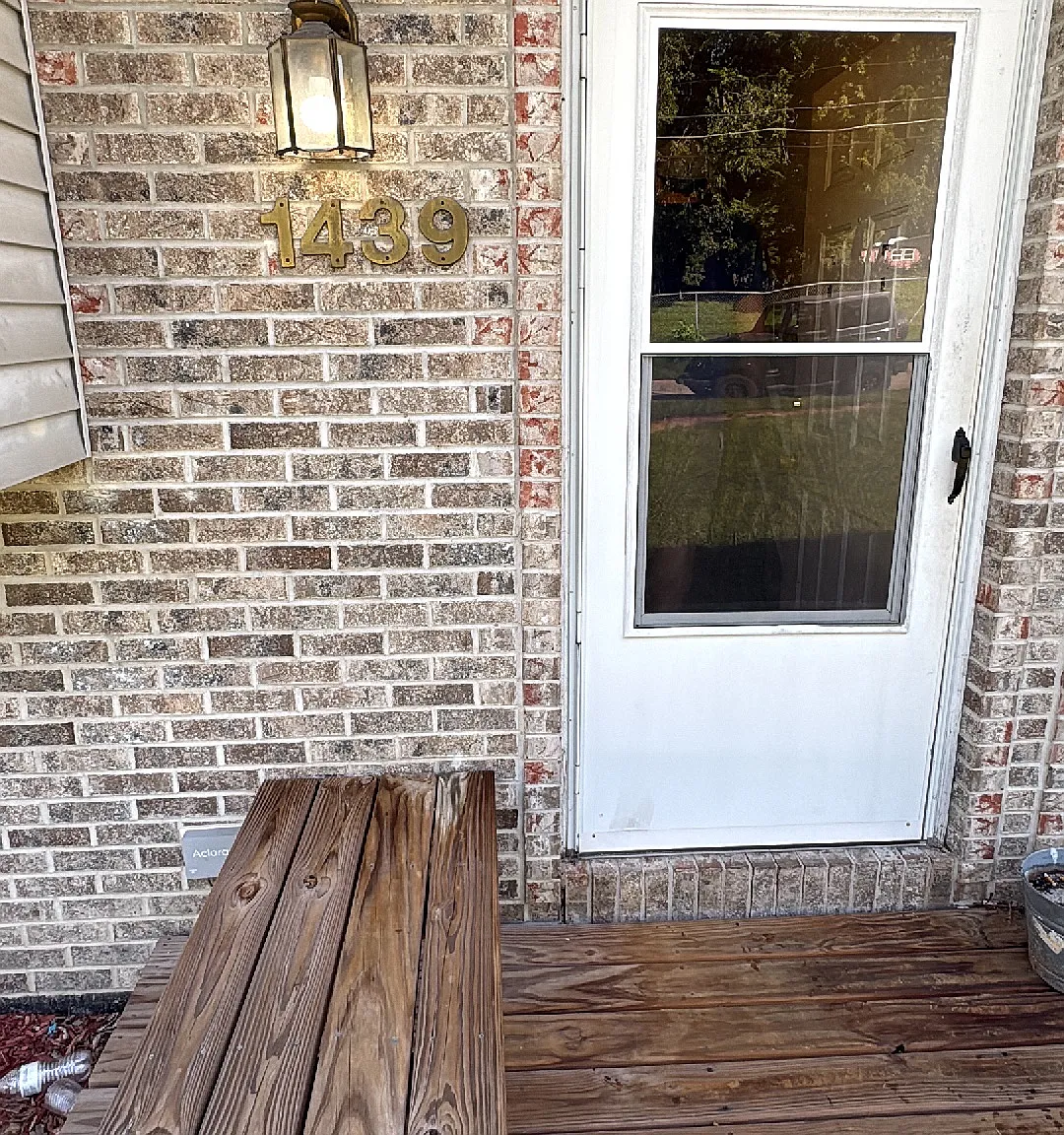 3 bed, 960 sqft, $1,295 — Photo 2