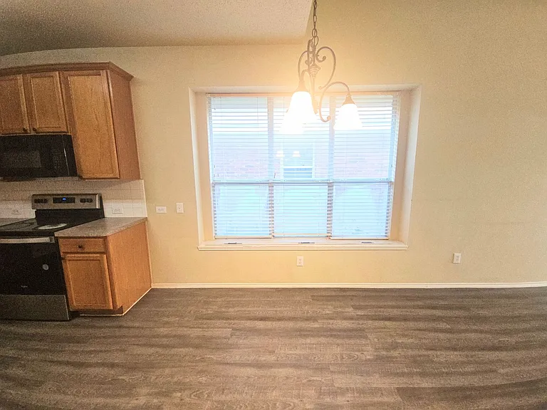 4605 Buffalo Bend Pl — Photo 8