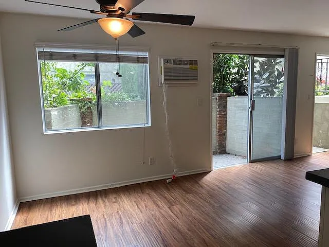 12621 Mitchell Ave #2 — Photo 9