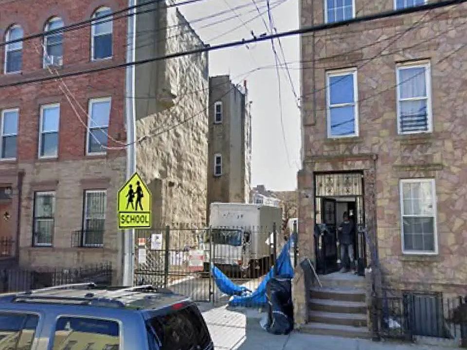 1st image of 1440 Herkimer St