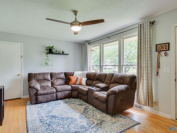 4th image of 11228 Hillwood Dr SE