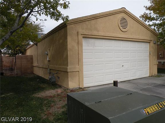 3rd image of 2420 Shady Hill Ave