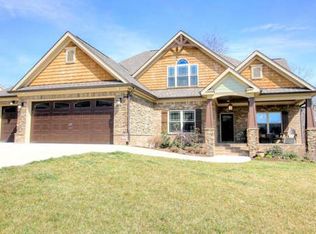 10050 Meadowstone Dr, Apison, TN 37302