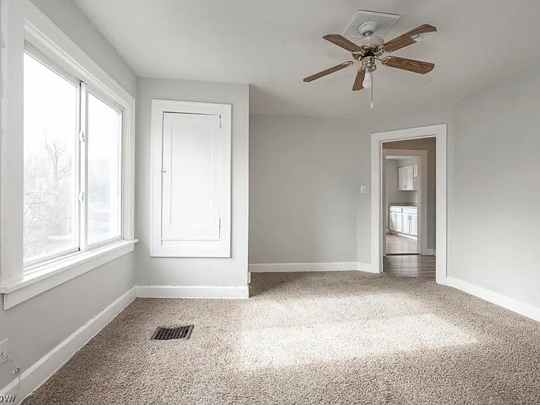 1738 E 296th St #2 — Photo 7