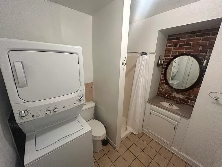 100 W Summit Hill Dr #205 — Photo 3