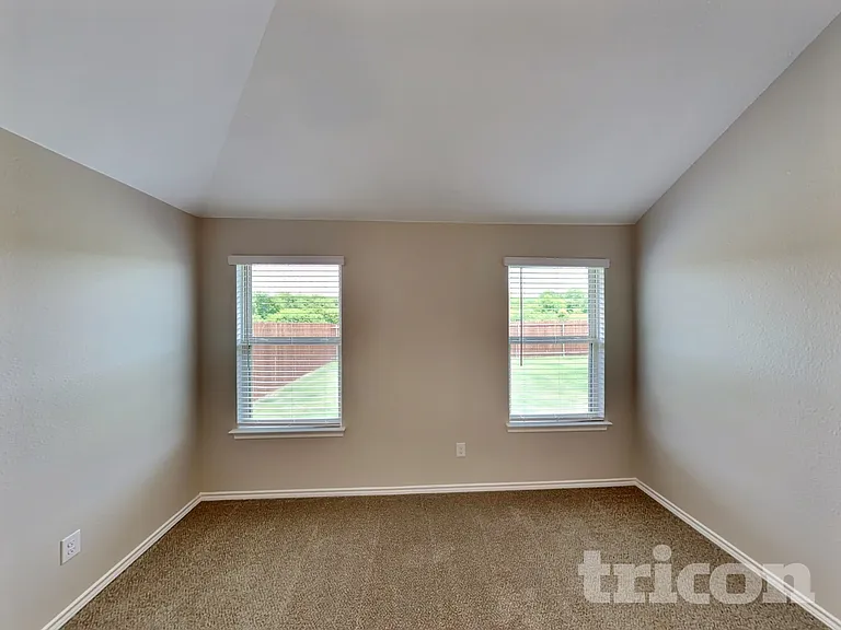 9125 Nevis Dr — Photo 6