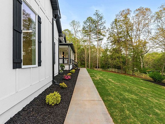 5th image of 206 Zimmerman Lake Rd