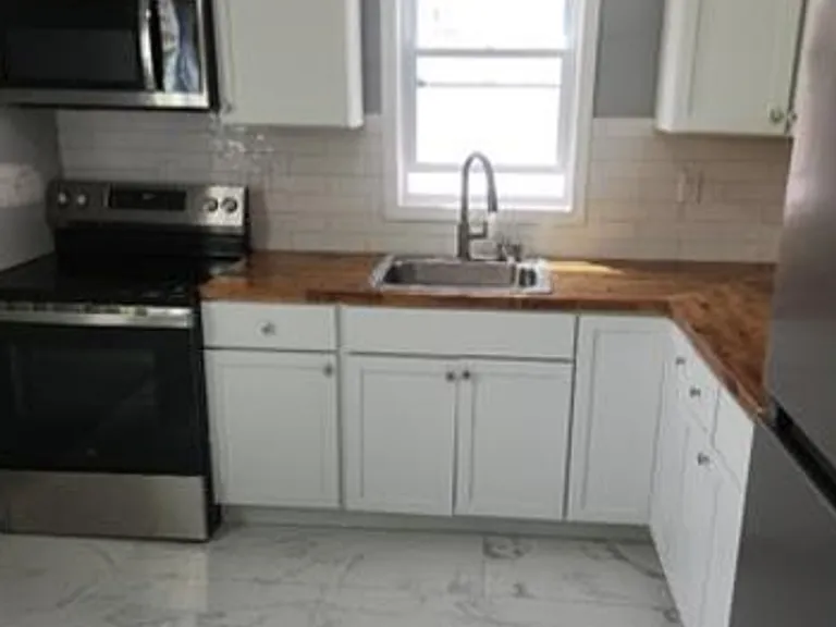 3237 Seymour Ave — Photo 24