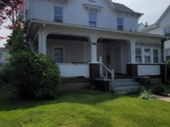 105 W Clinton St, Dover Town, NJ 07801