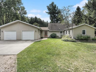 8882 S Osborn Ave, Fremont, MI, 49412