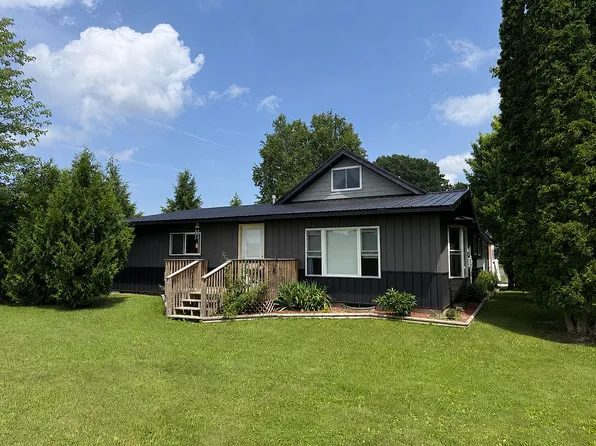 4850 N Bollinger Rd, Vestaburg, MI 48891