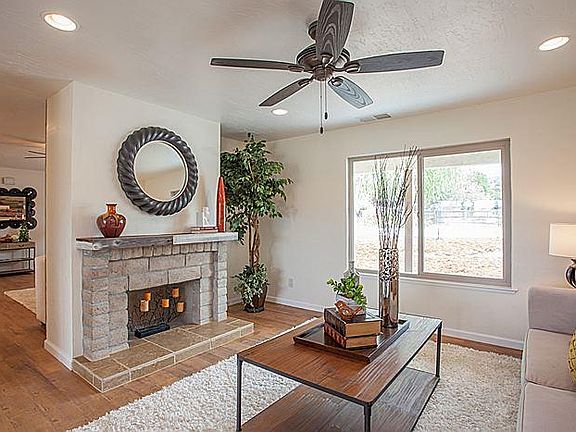 5th image of 14505 Lauredo Ct