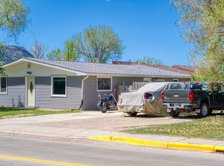 915 E 4th St, Gillette, WY 82716