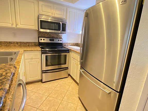 4th image of 64 N Mar Vista Ave APT 103