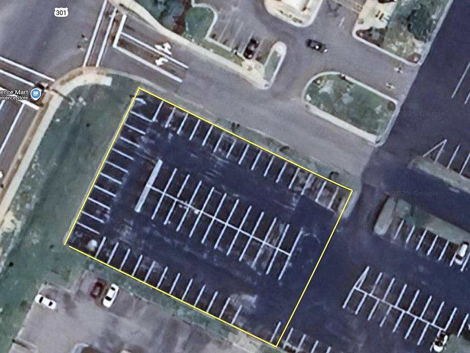 2nd image of 700 U.S. Highway 301 N