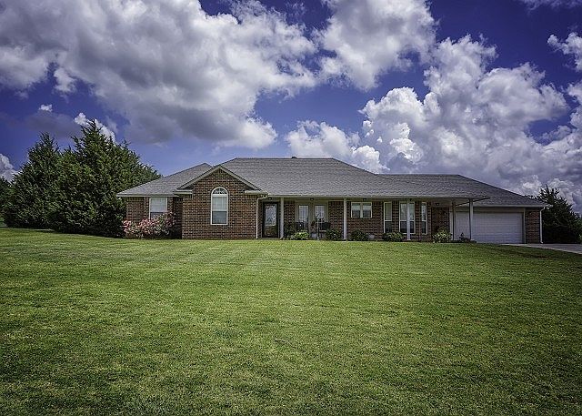 Beautiful home on 1.23 acres
