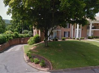 1921 Manor Ct, Kingsport, TN 37660