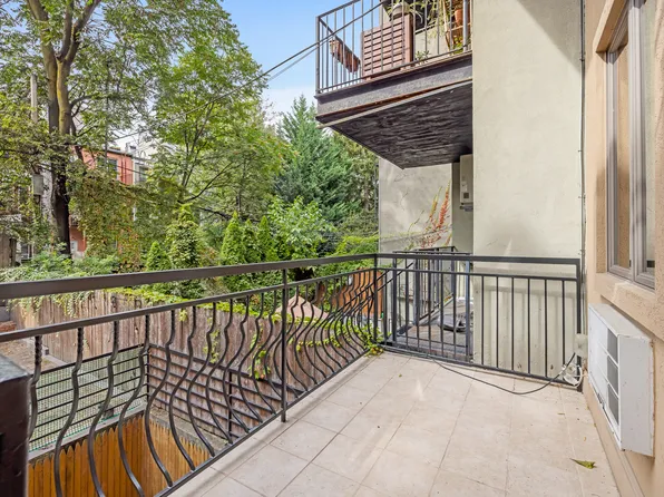 362 12th Street image 6 of 11