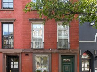 152 E 82nd St, New York, NY 10028