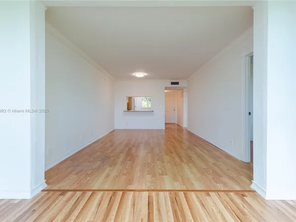 9420 Poinciana Pl APT 210, Fort Lauderdale, FL 33324