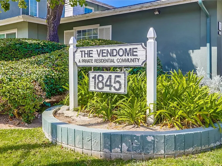 1845 Anaheim Ave #16-C — Photo 2