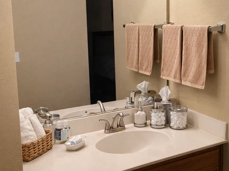 Sonoma Point Apartments — Photo 8