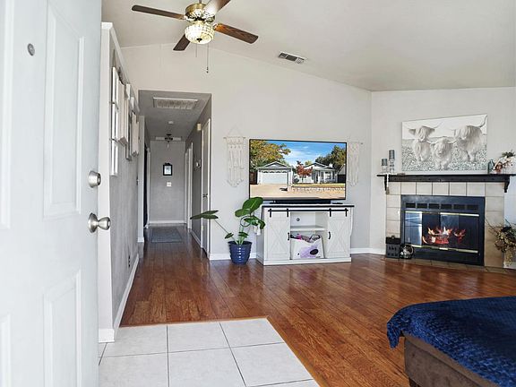 2nd image of 9675 Gruwell Way