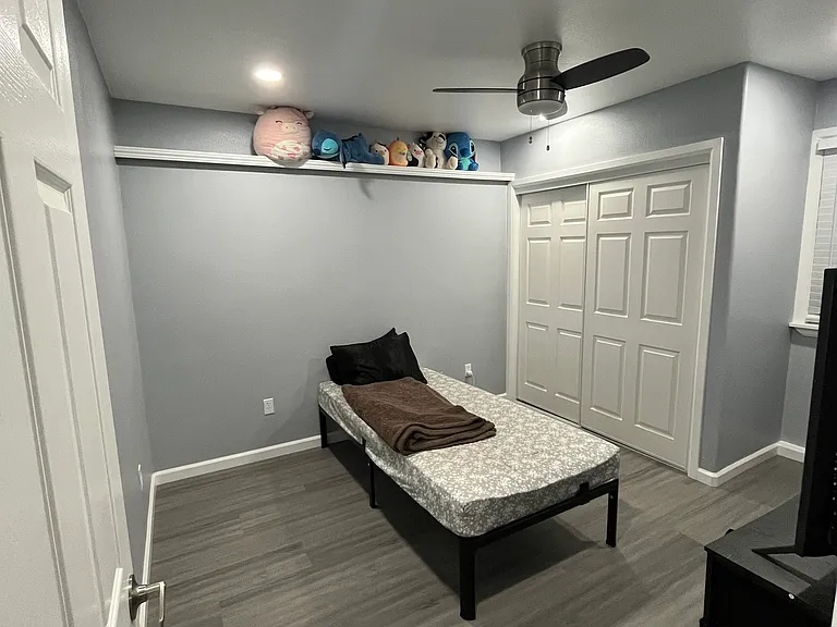 2241 Aspenwood Dr #1 — Photo 6