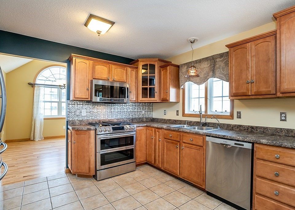 21 Elm St, East Longmeadow, MA 01028 Zillow