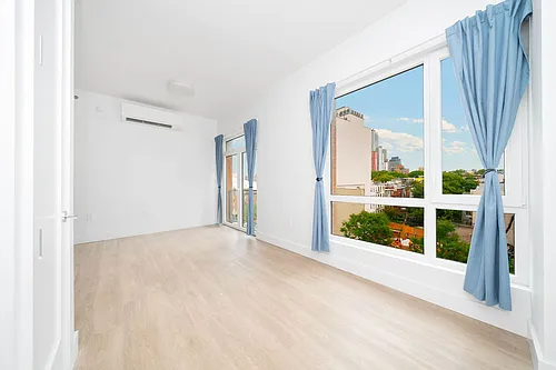 82 4th Ave #8C Photo 1