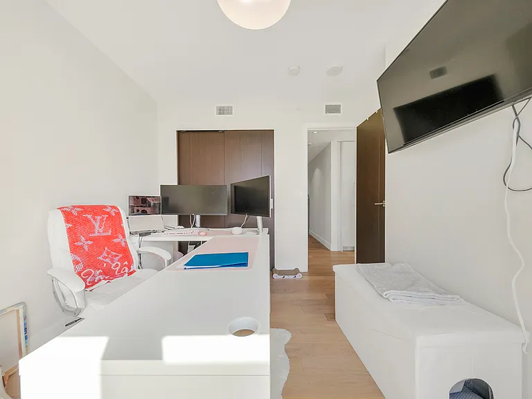 210 Salter St #D605 — Photo 22