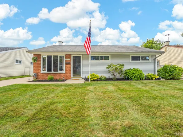 1620 S Walton St, Westland, MI 48186